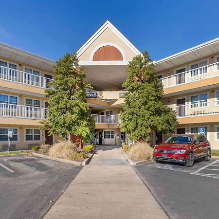 Extended Stay America Suites - St Louis - Westport - E Lackland Rd Maryland Heights Exterior foto