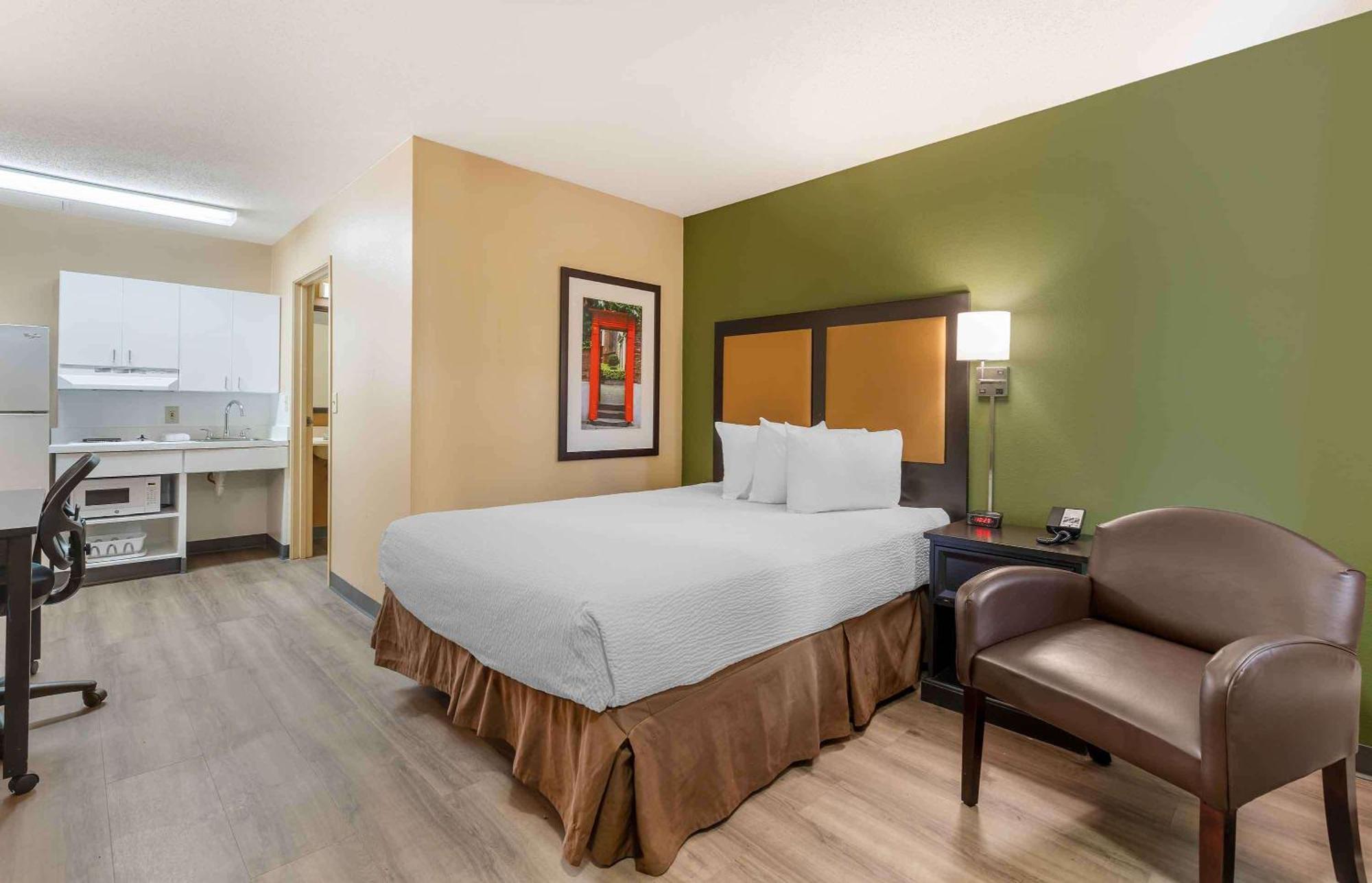 Extended Stay America Suites - St Louis - Westport - E Lackland Rd Maryland Heights Exterior foto